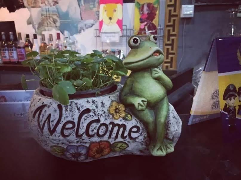 Three Legged Frog Hostel Pechino Esterno foto